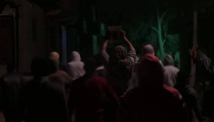 مسيرة بحوش عيسي تحت شعار "الحرية حق" وتحمل الانقلاب مسؤولية تفجير الكاتدرائية