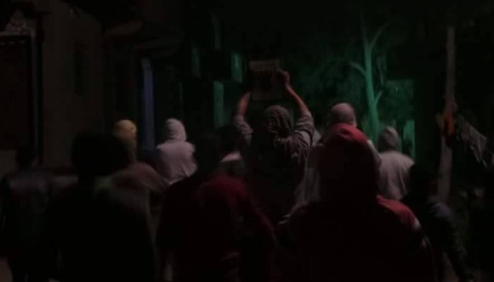 مسيرة بحوش عيسي تحت شعار "الحرية حق" وتحمل الانقلاب مسؤولية تفجير الكاتدرائية