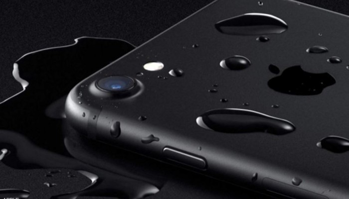 تطبيق ذكي يطرد الماء من داخل آيفون