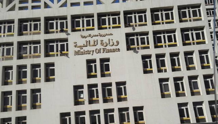 توابع التعويم.. الانقلاب يلاحق 14 مليون مشروع بضرائب جديدة!