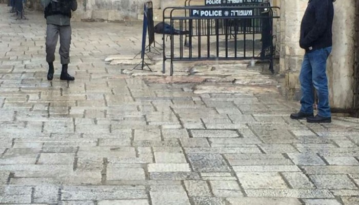 إصابة جنديين صهيونيين في عملية طعن بالقدس واستشهاد المنفذ