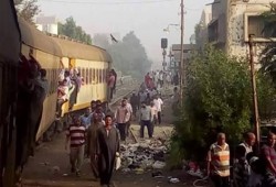 الإهمال يهدد حياه ركاب قطار خط المناشى "القاهرة - إيتاي البارود" للخطر