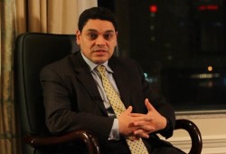 إصابة معتز عبد الفتاح بذبحة صدرية ونقله للمستشفى