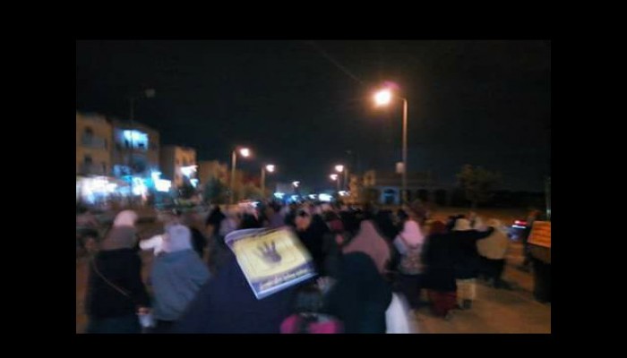 ثوار العاشر يتضامنون مع أهالي حلب وينددون بحكم العسكر