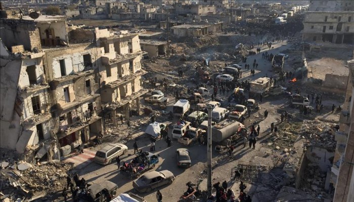 46 حافلة تقل مدنيين تصل من حلب المحاصرة لريفها الغربي