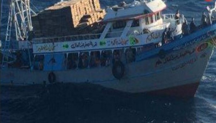 احتجاز 3 مراكب صيد مصرية على متنها 75 صيادا باليمن