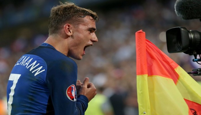 أنطوان غريزمان يتوج بلقب أفضل لاعب فرنسي لعام 2016