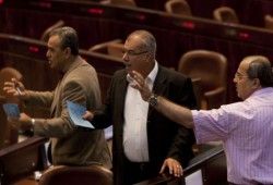 الكنيست الصهيونى يحظر على النواب العرب زيارة المعتقلين الفلسطينيين