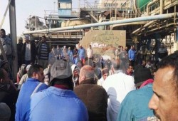 استمرار اضراب عمال مصنع سكر الفيوم لليوم الحادي عشر علي التوالي