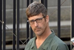 الحكم على أمريكي كان يعمل على صنع سلاح لـ"إبادة المسلمين" بالأشعة