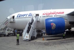 الفشل يتواصل : مطار القاهرة يلغي 9 رحلات
