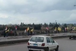 البحيرة : سلسلة بشرية لـ"ثوار كفر الدوار" تطالب بالقصاص لدماء الشهداء