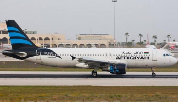 سر رفض الانقلاب استقبال طائرة ركاب ليبية