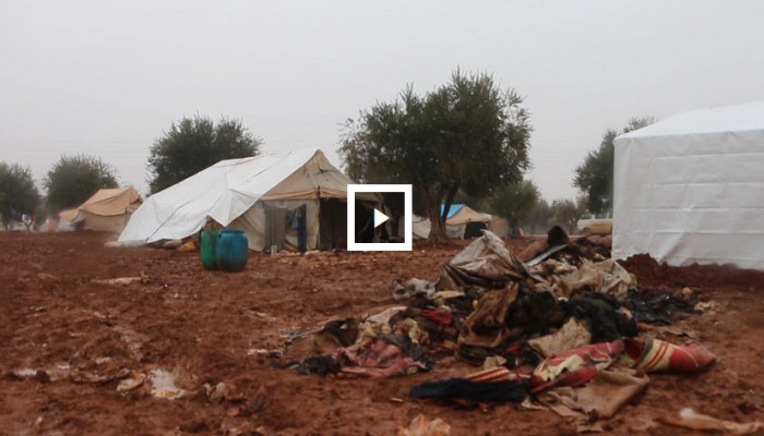 سوريون يفرون من نار الحرب فيقتلهم برد الشتاء