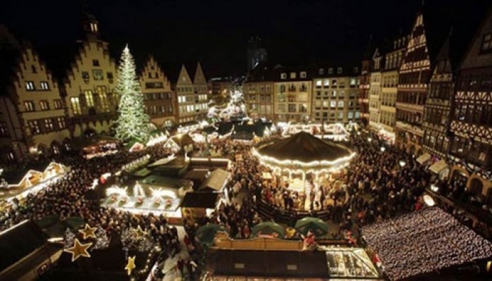 داعش للمحتفلين بالكريسماس : سنشارككم .. بالأحزمة الناسفة !