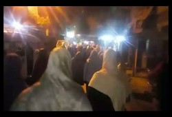 تظاهرة ليلية بالإسكندرية ضمن فعاليات "هنشيل الفقر والظلم"