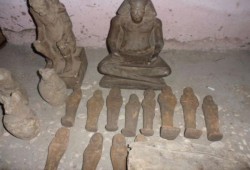 "حاميها حراميها" .. صحفي يكشف كيف يتم تهريب الآثار