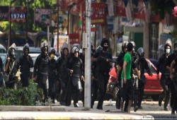 جمال عيد: "السيسي ماشي بمصر في سكة سوريا والعراق"