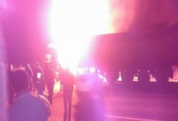 حريق بسيارة محملة بالبنزين وأخرى ملاكى فى الشرقية