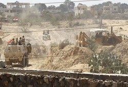 جيش السيسي يعلن تدمير 12 نفقًا على الحدود مع غزة