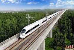 يمر بثماني دول أوروبية.. القطار الصيني يهدد قناة السويس