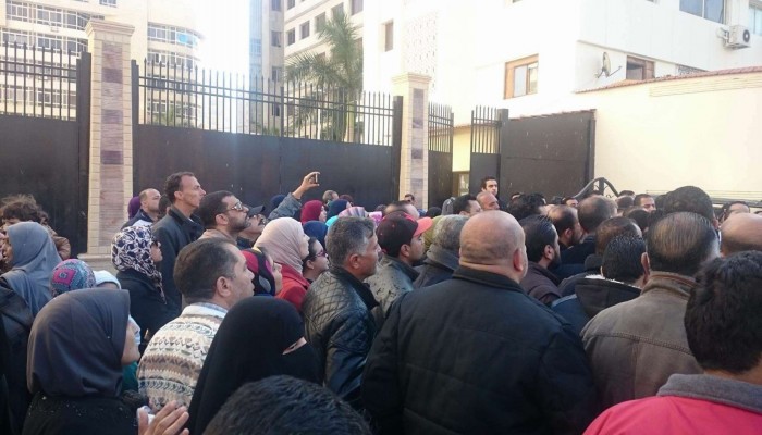 مظاهرات واحتجاجات بورسعيدية تحاصر المحافظ