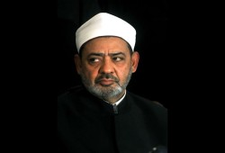شيخ أزهر الانقلاب يمتدح البوذية ويعتبرها دين رحمة