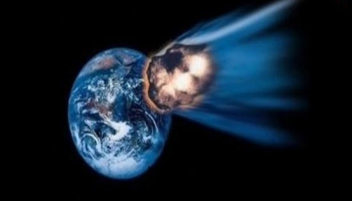 "البحوث الفلكية" تكشف حقيقة اصطدام كوكب بالأرض