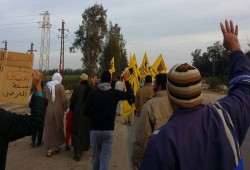 البحيرة: سلسلة بشرية تتحول لمسيرة لـ"ثوار البستان تحت شعار "يناير يجمعنا "