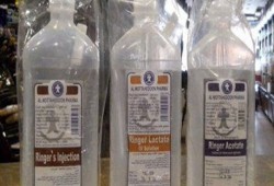 مستشفى العياط تعاني من نقص المحاليل الطبية