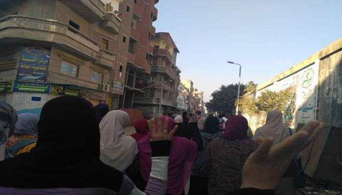 البحيرة : مسيرة حاشدة لثوار كفر الدوار تطالب برحيل السيسي