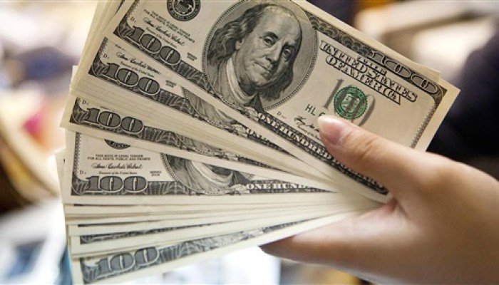 تعرف على سعر الدولار في نهاية تعاملات الجمعة بالبنوك والسوق السوداء
