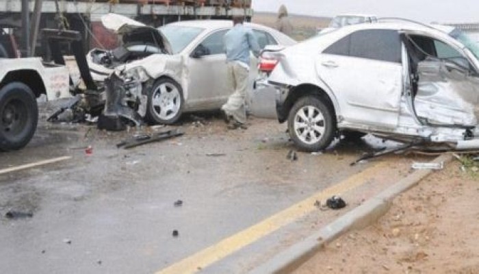 مصرع أسرة كاملة في حادث تصادم بطريق أسيوط