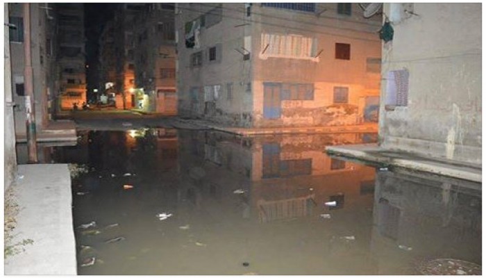 أهالى كفر الدوار يستغيثون من الصرف الصحى منذ عام.. ومحافظ الانقلاب لا يستجيب