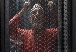 تأجيل محاكمة د. بديع و92 آخرين في هزلية "أحداث عنف بني سويف"