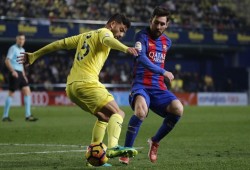 برشلونة يواصل السقوط بتعادل مع فياريال ويهبط للمركز الثالث (فيديو)