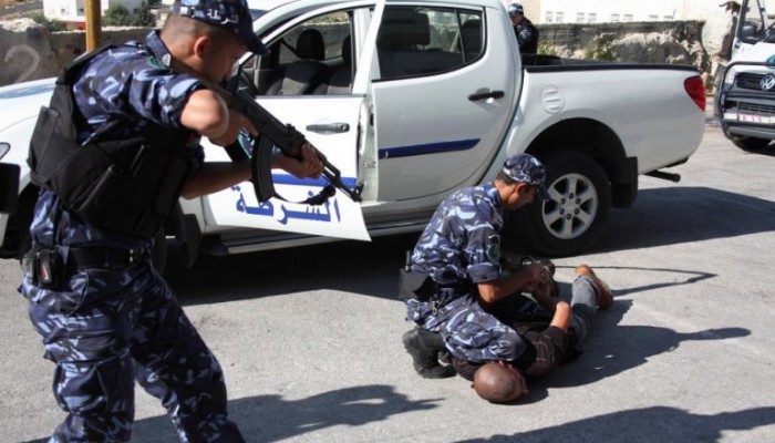 أمن حماس يوجه ضربة لجهاز الشاباك الصهيوني باعتقال مصدر تمويل عملائهم بقطاع غزة