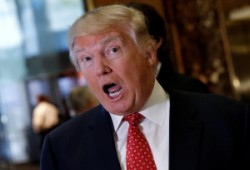 قبل أيام من توليه السلطة .. الحرب تشتعل بين المخابرات الأمريكية وترامب