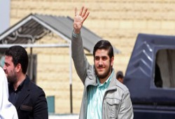 منع الزيارة عن نجل الرئيس بأمر من قيادة الانقلاب