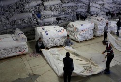 الهلال الأحمر التركي ينتج خيمًا إغاثية للداخل والخارج