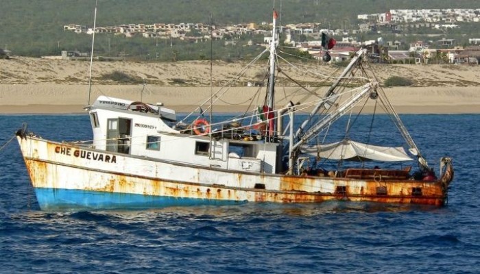 احتجاز مركب صيد مصري قبالة "جرجيس" بتونس