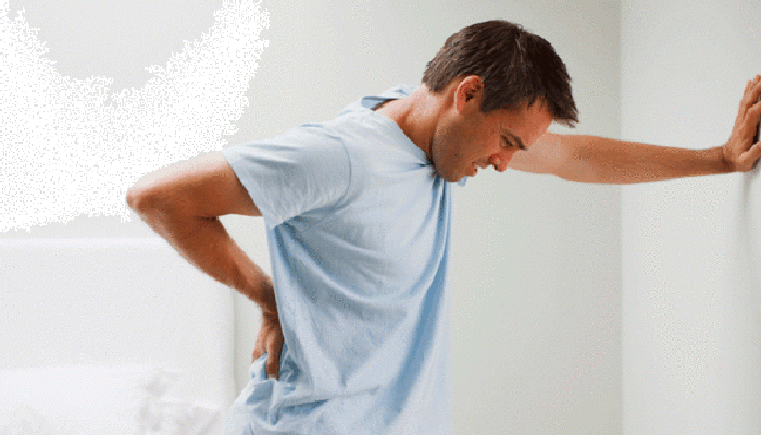 أطباء ينفون علاقة ألم الظهر بالطقس وينصحون بإجراءات وقائية.. فما هي؟