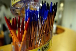 الصين تنجح في صناعة أول قلم حبر جاف