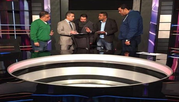 السيسي والجيش يسيطران على قناتي  "العاصمة" و "دي إم سي"