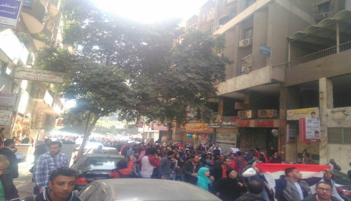 ميلشيات الداخلية تعتدي على تظاهرة "تيران وصنافير" المتجهة للتحرير