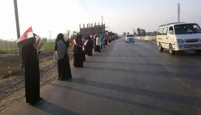 ثوار أبو حماد  بالشرقية يواصلون التظاهر في خامس أيام  "مصر مش للبيع"