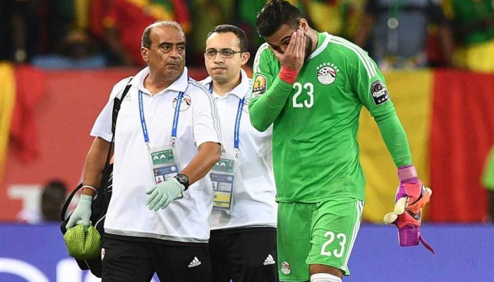 الإصابة الثانية لحراس منتخب مصر تهدد الفريق في الجابون
