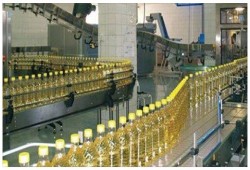عجز زيت التموين بالبحيرة يصل إلى 50%