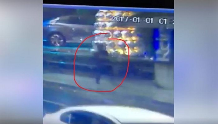 فيديو ينشر لأول مرة من داخل ملهى اسطنبول لحظة الهجوم