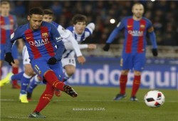 برشلونة ينهي عقدة الـ10 سنوات ويهزم سوسييداد في ملعبه (فيديو)